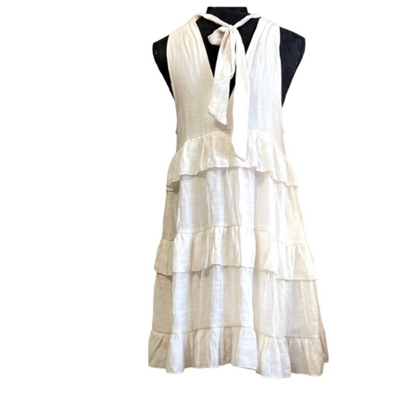 Listicle‎ Textured Halter Neck Tiered Ruffle Dress with Pockets Size Small - Picture 1 of 6